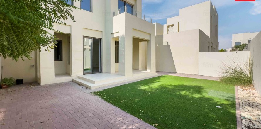 Villa de 3 dormitorios en Reem, UAE No. 135777