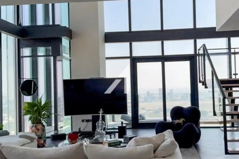 Квартира с 3 спальнями в Zabeel, ОАЭ №140127 23