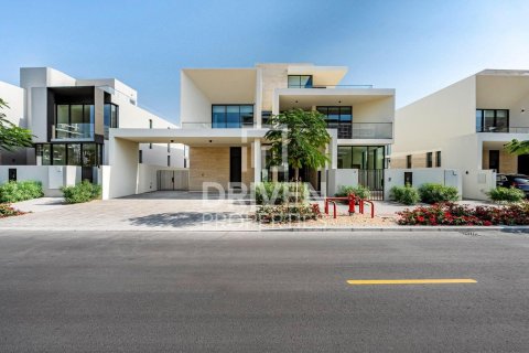 Villa de 5 dormitorios en Dubai Hills Estate, UAE No. 191763 2