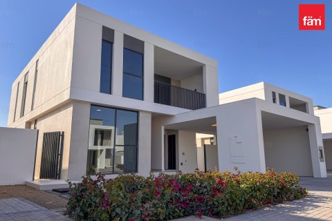 Villa de 4 chambres à Dubai, UAE No. 144321