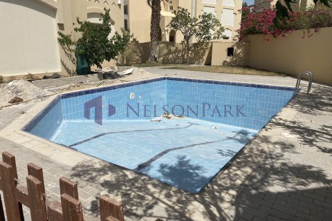 4 bedrooms Villa in Doha, Qatar No. 58216 10