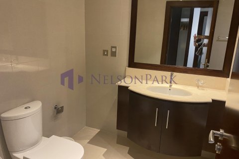 2 bedrooms Apartment in Doha, Qatar No. 58215 8