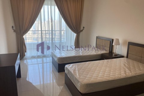 2 bedrooms Apartment in Doha, Qatar No. 58215 5