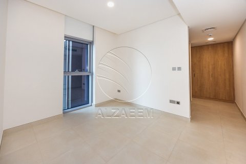 Apartment de 3 dormitorios en Abu Dhabi, UAE No. 150077 8
