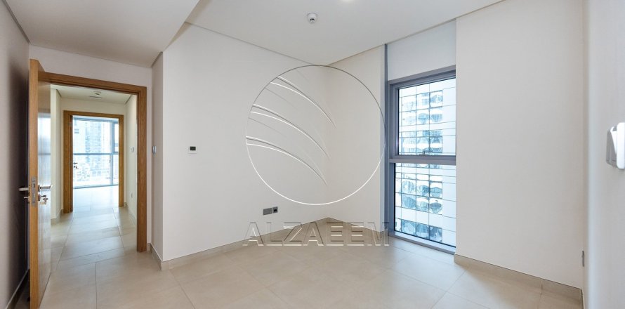 Apartment de 3 dormitorios en Abu Dhabi, UAE No. 150077