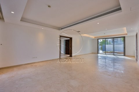 5 bedrooms Villa on the Yas Acres, UAE No. 150076 3