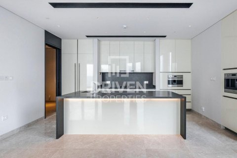 4 bedrooms Apartment in Opera District, UAE No. 191703 6