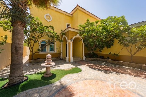 Villa de 3 chambres à Legacy, UAE No. 186629 26