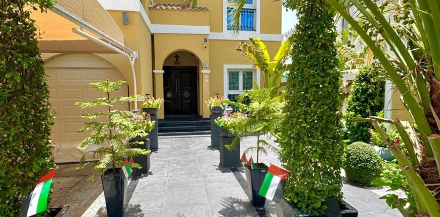 4 غرف نوم فيلا في دبي, الإمارات العربية المتحدة رقم 162780