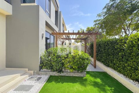 Townhouse de 4 dormitorios en Dubai Hills Estate, UAE No. 89786 3