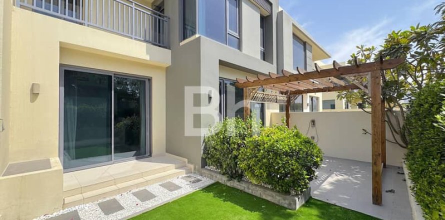 Townhouse de 4 dormitorios en Dubai Hills Estate, UAE No. 89786