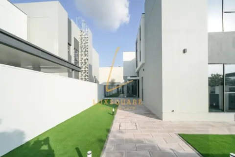 Villa de 5 dormitorios en Murooj Al Furjan, UAE No. 150285 28