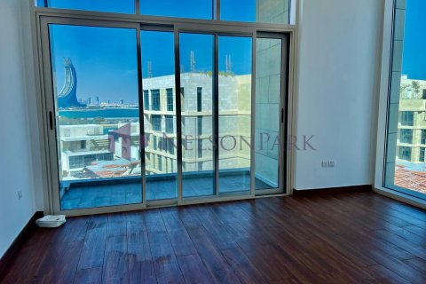 4 bedrooms Duplex in Doha, Qatar No. 58286 10