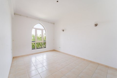 Villa de 4 dormitorios en Jumeirah Islands, UAE No. 183220 15