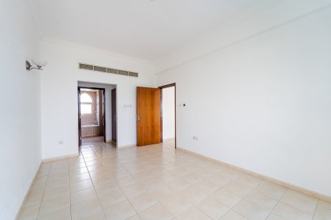 Villa de 4 dormitorios en Jumeirah Islands, UAE No. 183220 16