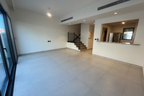 Townhouse de 4 dormitorios en Golf City, UAE No. 183218 17