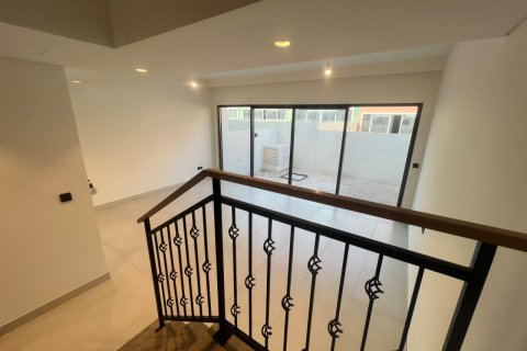 Townhouse de 4 dormitorios en Golf City, UAE No. 183218 16
