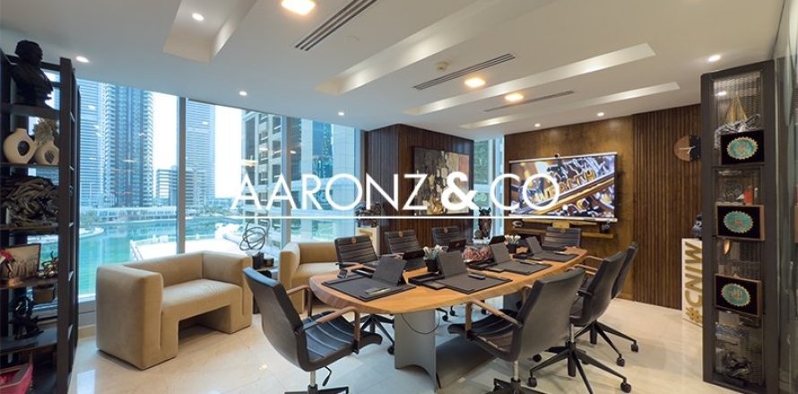 Office de 230m² en Jumeirah Lake Towers, UAE No. 132735