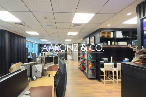 Office de 230m² en Jumeirah Lake Towers, UAE No. 132735 10