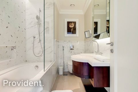 Apartment de 2 dormitorios en ADDRESS BOULEVARD Downtown Dubai (Downtown Burj Dubai), UAE No. 96169 13