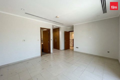 Вилла с 4 спальнями в Jumeirah Park, ОАЭ №207705 10