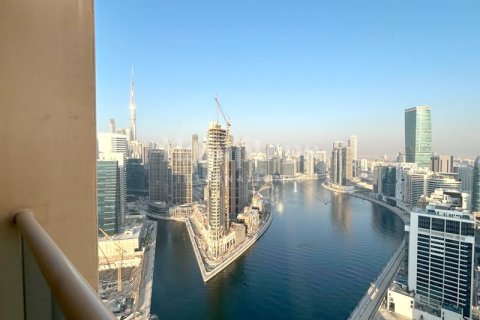 Apartment de 2 dormitorios en Marasi Business Bay, UAE No. 72654 9
