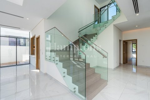 Villa de 4 dormitorios en Murooj Al Furjan, UAE No. 72656 9