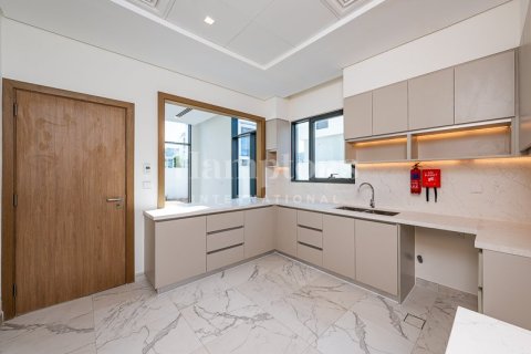 Villa de 4 dormitorios en Murooj Al Furjan, UAE No. 72656 5