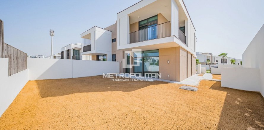 4 bedrooms Villa No. 128755