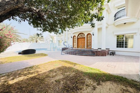 Villa de 5 dormitorios  No. 106971 8