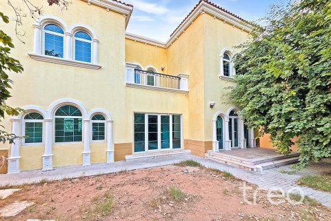 3 bedrooms Villa in Legacy, UAE No. 173916