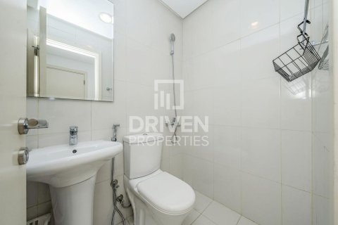 Квартира с 2 спальнями в DAMAC Hills (Akoya by DAMAC), ОАЭ №190483 15