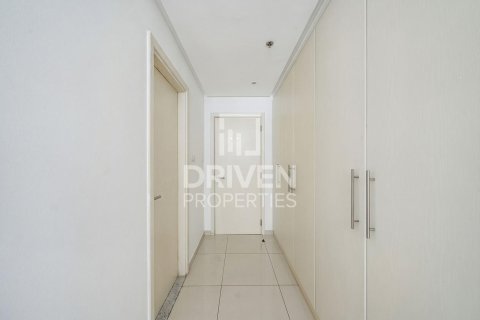 Квартира с 2 спальнями в DAMAC Hills (Akoya by DAMAC), ОАЭ №190483 8