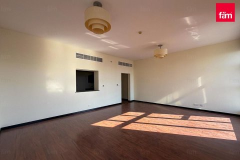 Apartment de 3 dormitorios en Dubai, UAE No. 162616 8