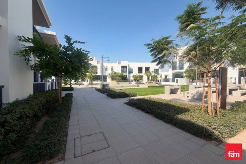 Villa de 3 dormitorios en Dubai, UAE No. 162615 4