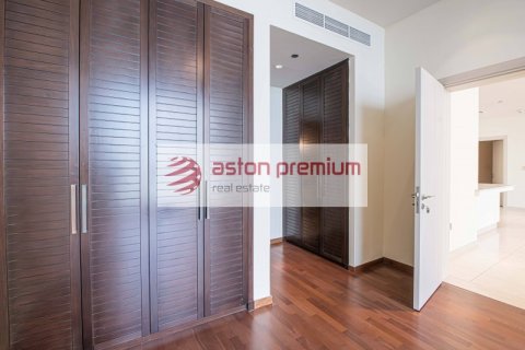 Apartment de 2 dormitorios en Palm Jumeirah, UAE No. 104276 31