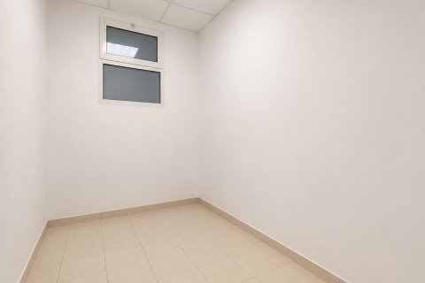 2 bedrooms Apartment in Business Bay, UAE No. 195007 4