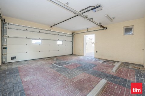 5 bedrooms Villa No. 131199 26