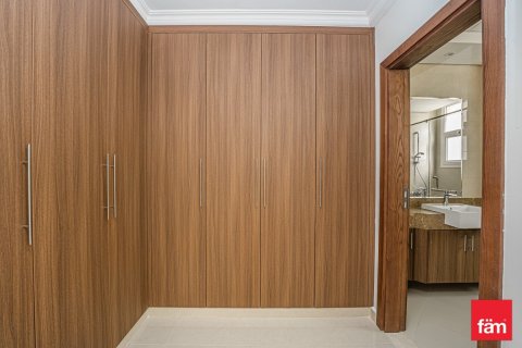 5 bedrooms Villa No. 131199 3