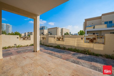 5 bedrooms Villa No. 131199 17