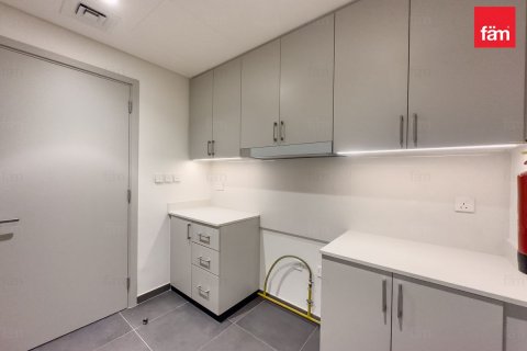 4 غرف نوم فيلا  رقم 131202 22