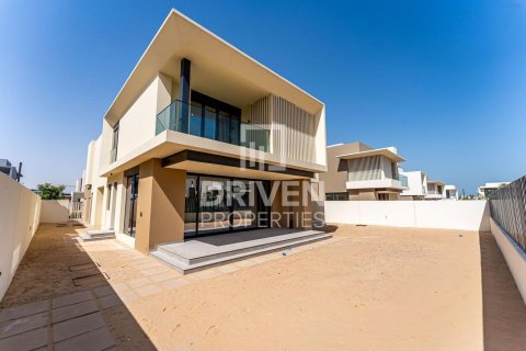 Villa de 5 dormitorios en Jebel Ali, UAE No. 191780