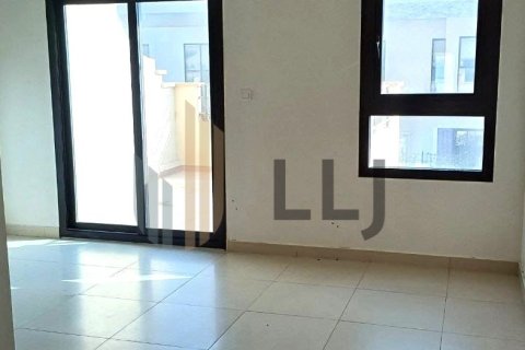 Villa de 3 chambres à Abu Dhabi, UAE No. 101989 10
