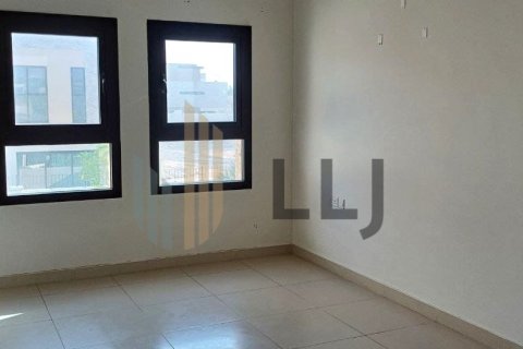 Villa de 3 chambres à Abu Dhabi, UAE No. 101989 8