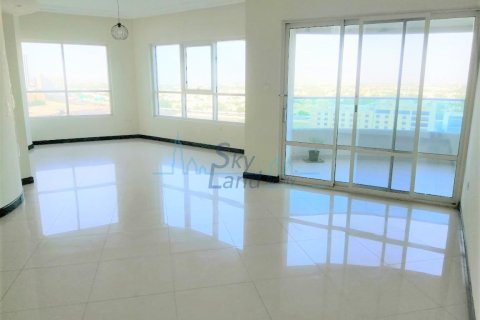 2 bedrooms Apartment in Jumeirah Lake Towers, UAE No. 105129 2