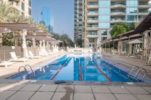 Apartment de 1 dormitorio en Emaar 6 Towers, UAE No. 162132 3