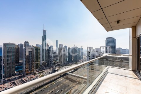 Квартира с 4 спальнями в West Avenue Tower, ОАЭ №162130 4