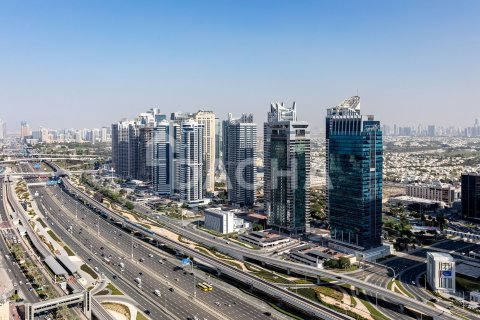 Квартира с 4 спальнями в West Avenue Tower, ОАЭ №162130 6
