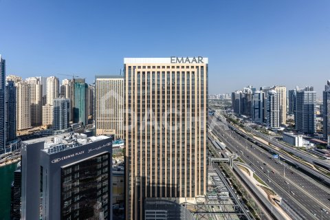 Квартира с 4 спальнями в West Avenue Tower, ОАЭ №162130 3