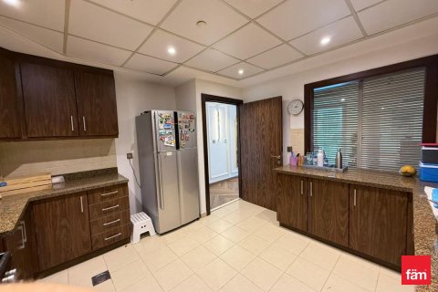 Appartement de 3 chambres  No. 111161 27